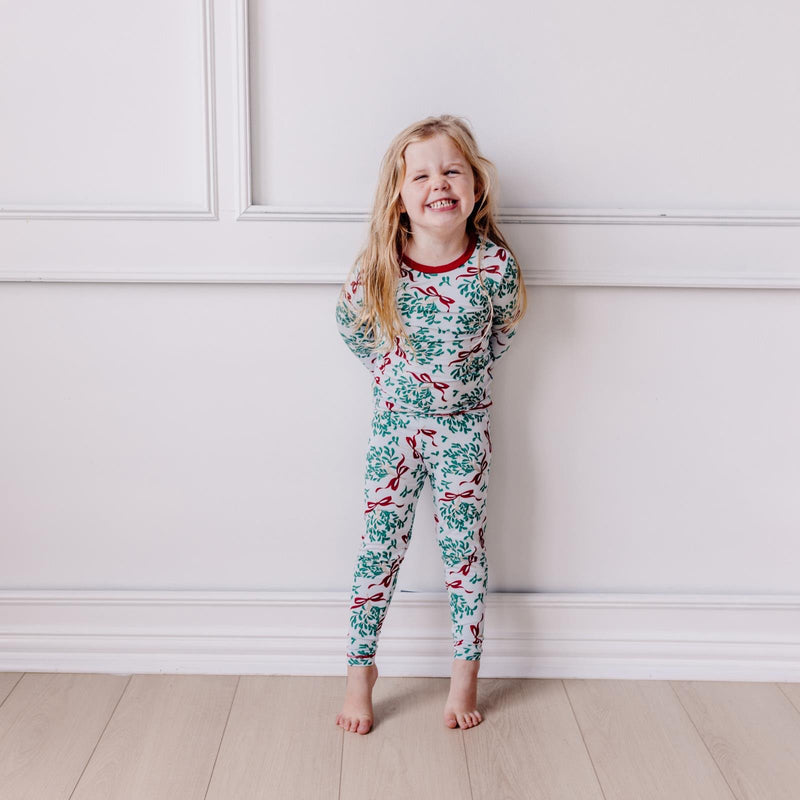 Kickee Pants Print Long Sleeve Pajama Set, Illusion Blue Mistletoe and Ribbons - Flying Ryno